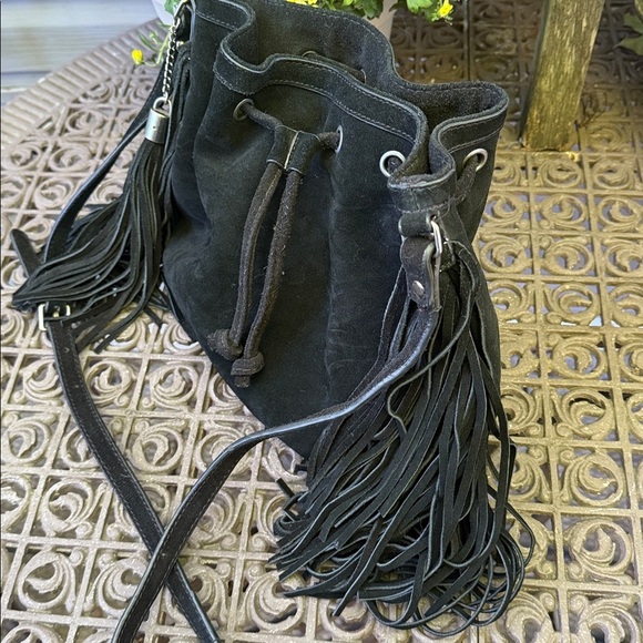 Steve Madden Black Suede Leather fringed crossbody handbag. 10”x12”x3”. Like new - Picture 2 of 6